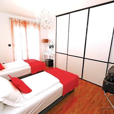 Apartman Roko Beach Apartment *