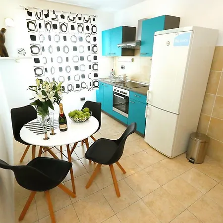 Apartman Roko Beach Apartment Split