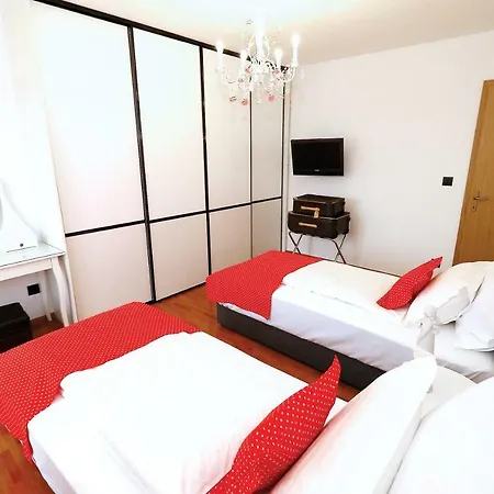 Apartman Roko Beach Apartment *